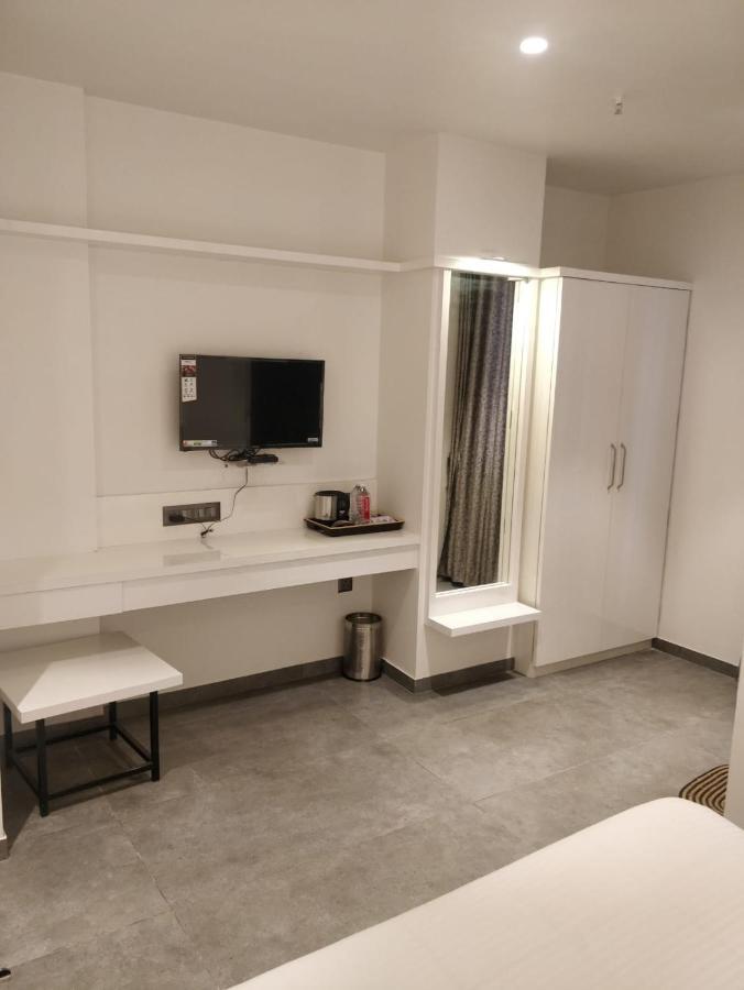 Hotel My Home Residency Насик Экстерьер фото
