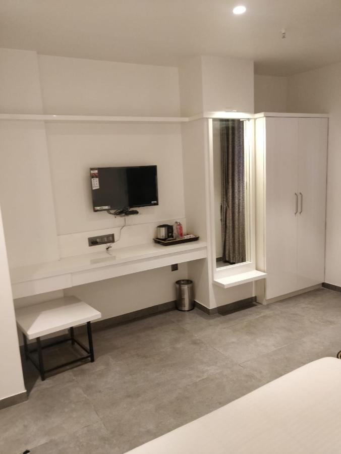 Hotel My Home Residency Насик Экстерьер фото