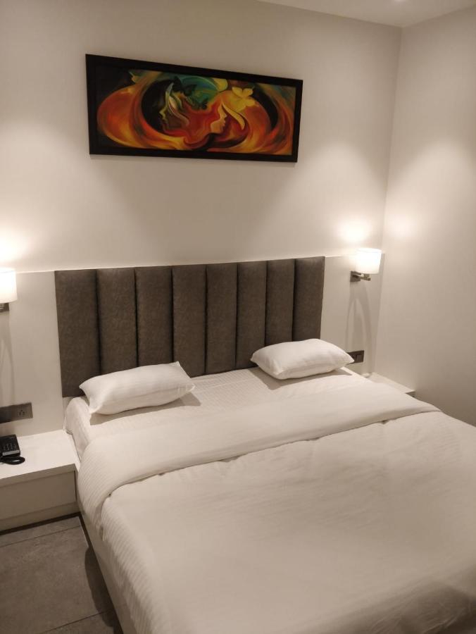 Hotel My Home Residency Насик Экстерьер фото