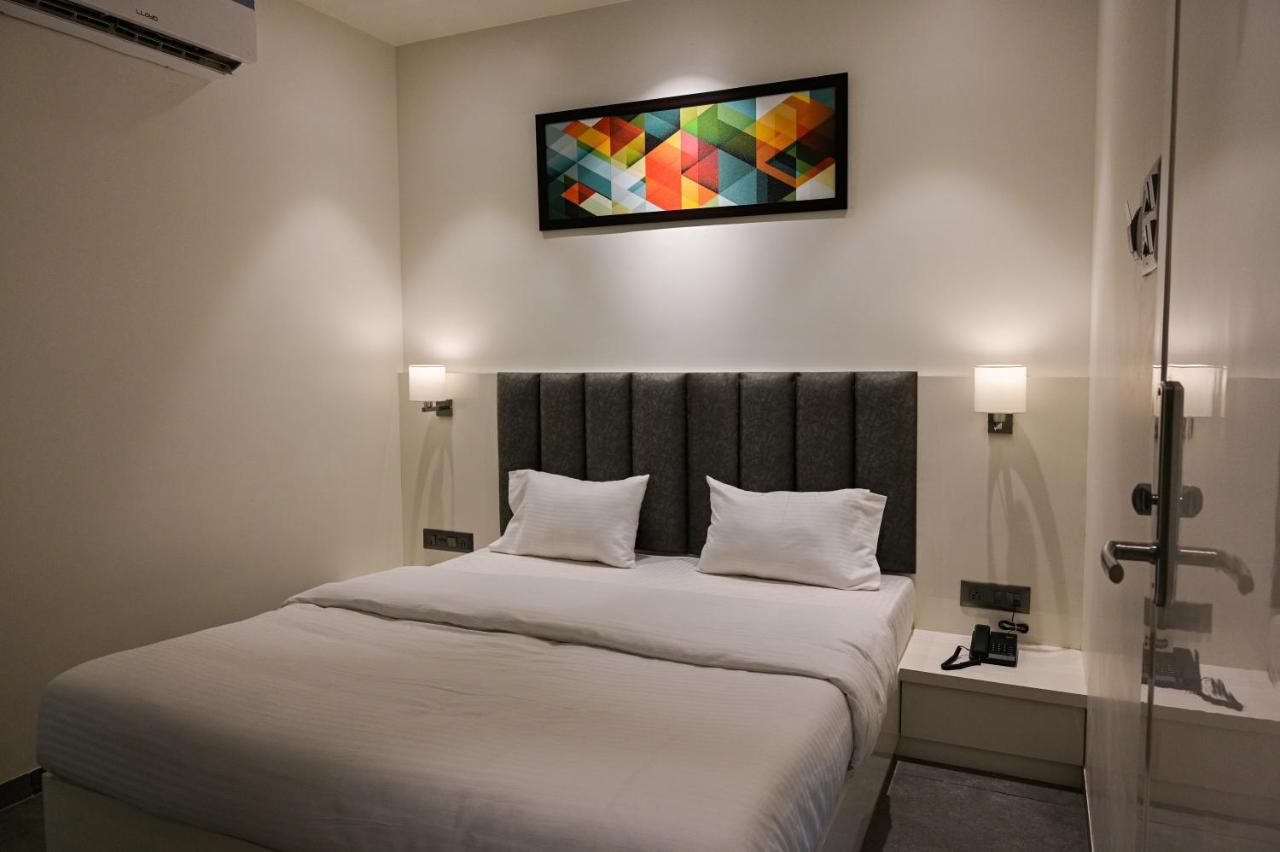 Hotel My Home Residency Насик Экстерьер фото