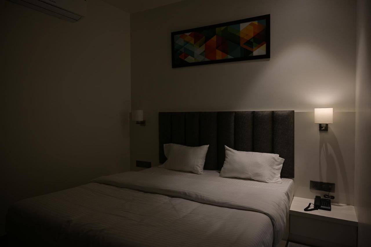 Hotel My Home Residency Насик Экстерьер фото